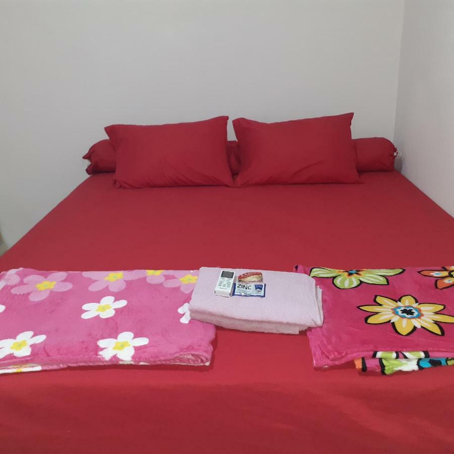 Almira Homestay Near Airport Jambi Extérieur photo